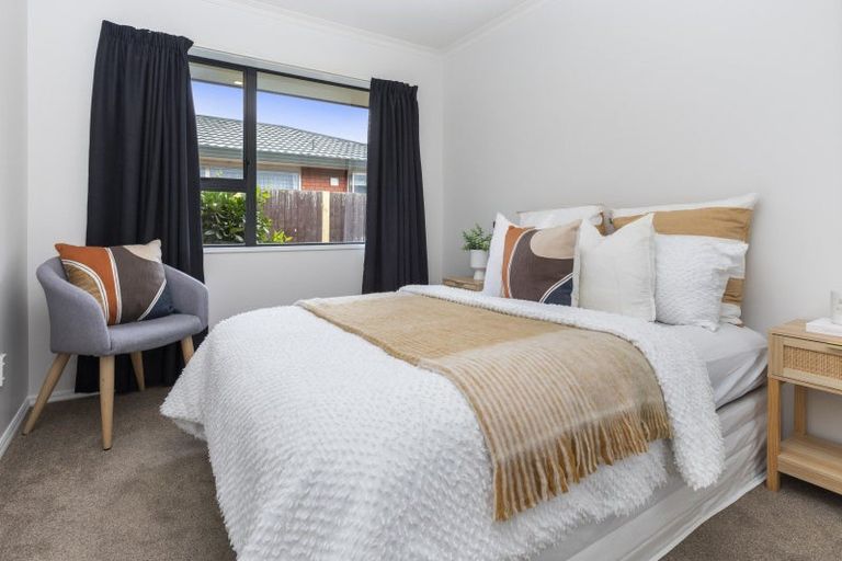 Photo of property in 129 Avonhead Road, Avonhead, Christchurch, 8042