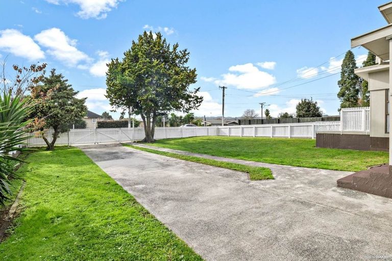 Photo of property in 17 Liverpool Street, Papakura, 2110