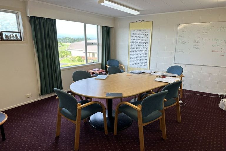 Photo of property in 4 Henwood Road, Mangere East, Auckland, 2024