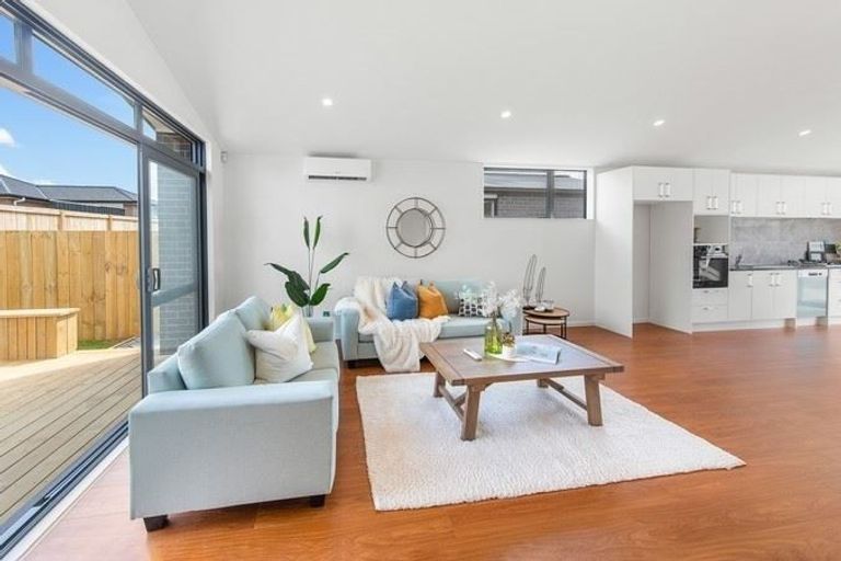 Photo of property in 13 Hoiho Road, Pukekohe, 2120