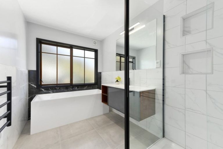 Photo of property in 23 Molyneux Close, Whitby, Porirua, 5024