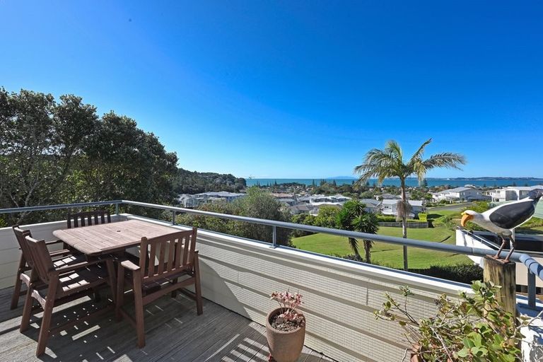 Photo of property in 2/18 Ngahere Views, Orewa, 0931