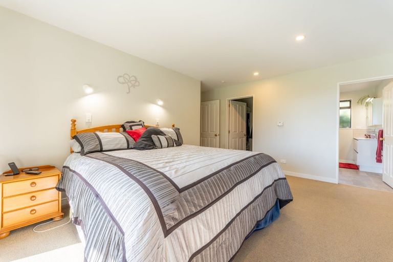 Photo of property in 108 Spur Road, Hadlow, Timaru, 7975