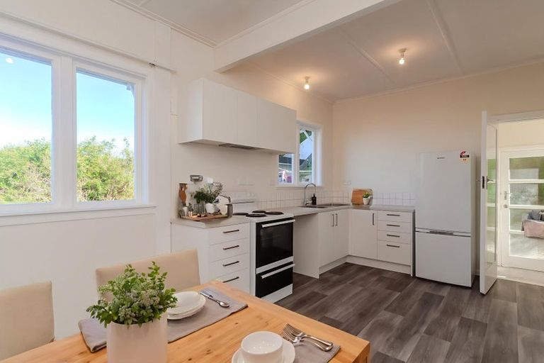 Photo of property in 30 Espin Crescent, Karori, Wellington, 6012