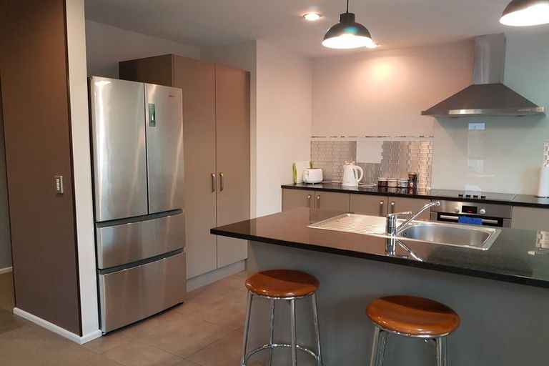 Photo of property in 2/2 Harkness Place, Westport, 7825