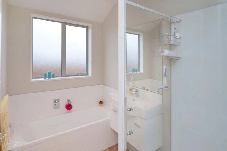 Photo of property in 17 Galatos Street, Rangiora, 7400