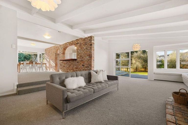 Photo of property in 72 Matua Road, Huapai, Kumeu, 0810