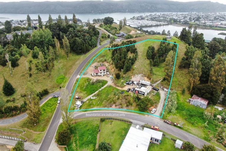 Photo of property in 18 Manuka Drive, Whangamata, 3691