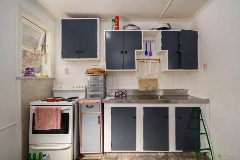 Photo of property in 155 Castor Crescent, Cannons Creek, Porirua, 5024