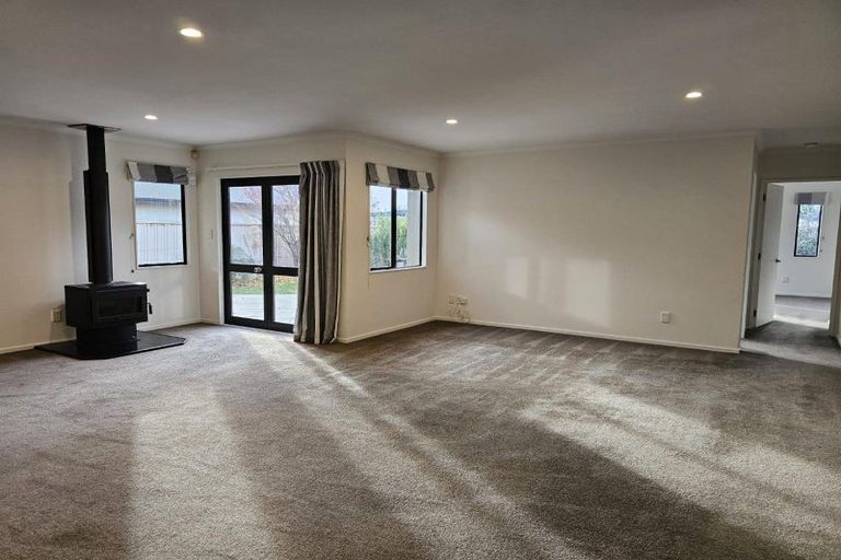 Photo of property in 13 Olive Grove, Havelock North, 4130