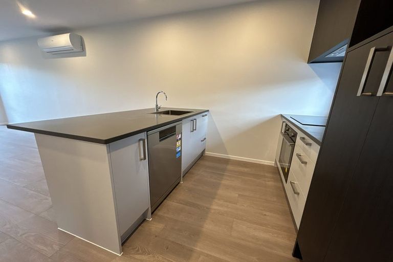 Photo of property in 5 Whati Lane, Henderson, Auckland, 0612