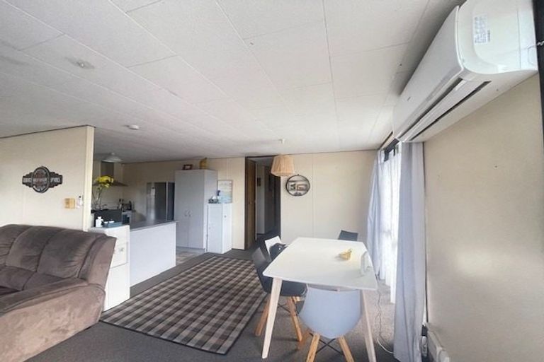 Photo of property in 7 Kearney Place, Massey, Auckland, 0614