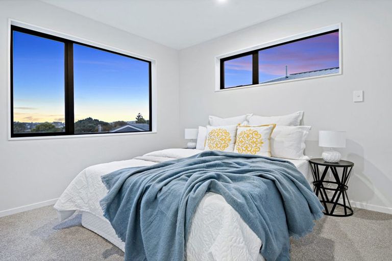 Photo of property in 8b Butterworth Drive, Glendene, Auckland, 0602