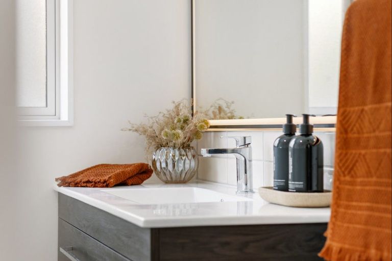 Photo of property in 17 Hunt Place, Albert Town, Wanaka, 9305