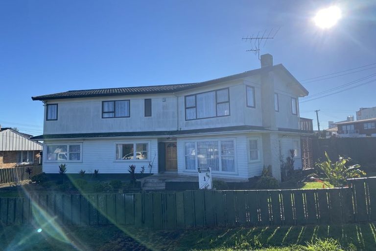 Photo of property in 1 Lansdown Avenue, Papatoetoe, Auckland, 2025