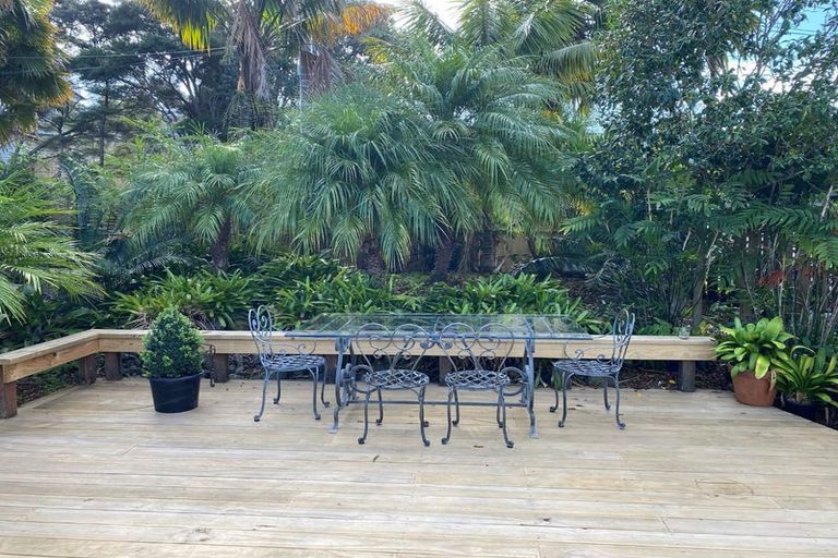 Photo of property in 23 Hogans Road, Glenfield, Auckland, 0629