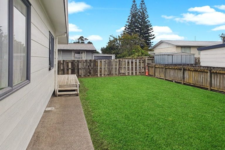Photo of property in 2/7 Cambridge Road, Manurewa, Auckland, 2102