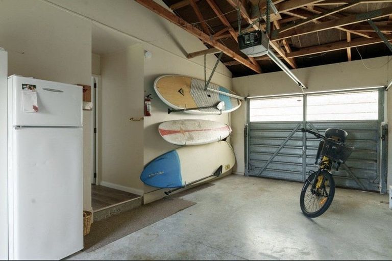 Photo of property in 6 Barbara Grove, Papamoa Beach, Papamoa, 3118