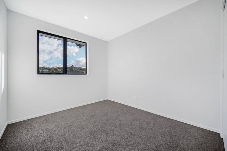 Photo of property in 129c Seabrook Avenue, New Lynn, Auckland, 0600