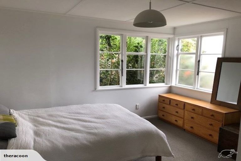 Photo of property in 45 Hutchinson Avenue, New Lynn, Auckland, 0600