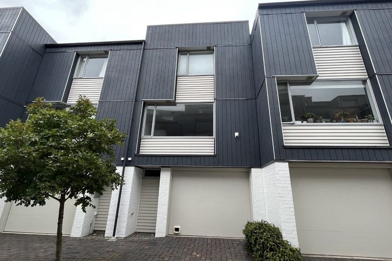 Photo of property in Altar Apartments, 40/120u Rintoul Street, Newtown, Wellington, 6021