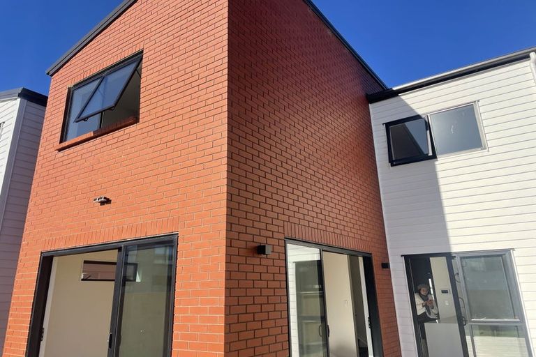 Photo of property in 21 Coast Garden Drive, Hobsonville, Auckland, 0616