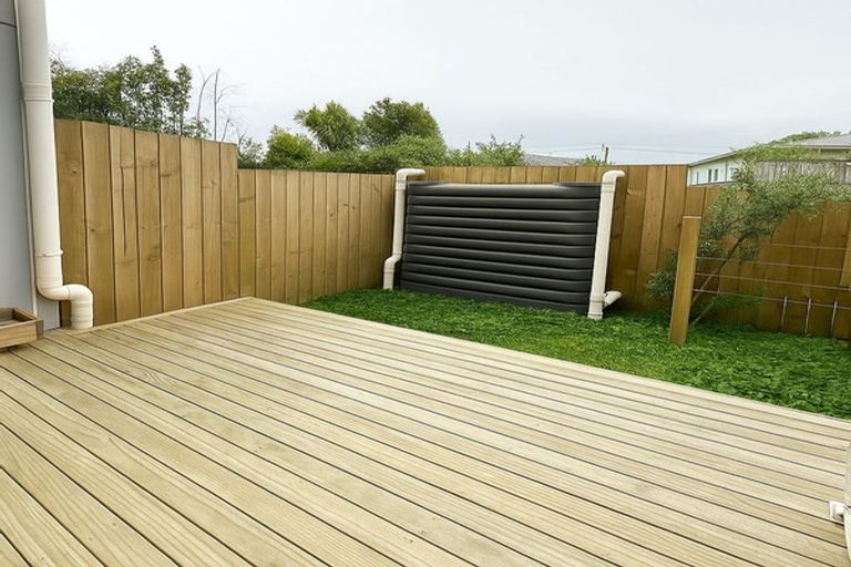 Photo of property in 2/7 Chevis Place, Pakuranga, Auckland, 2010