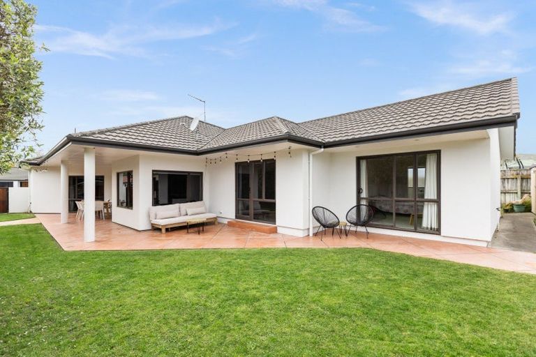 Photo of property in 27 Palmbrook Avenue, Havelock North, 4130