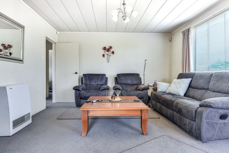 Photo of property in 1 Poaka Avenue, Dinsdale, Hamilton, 3204