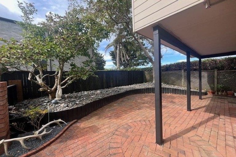 Photo of property in 26b Waller Avenue, Bucklands Beach, Auckland, 2012