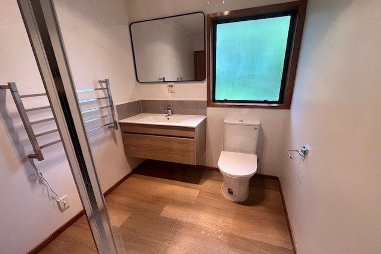 Photo of property in 26b Waller Avenue, Bucklands Beach, Auckland, 2012