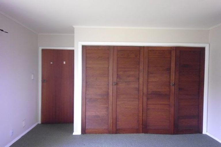 Photo of property in 17 Clifford Road, Johnsonville, Wellington, 6037