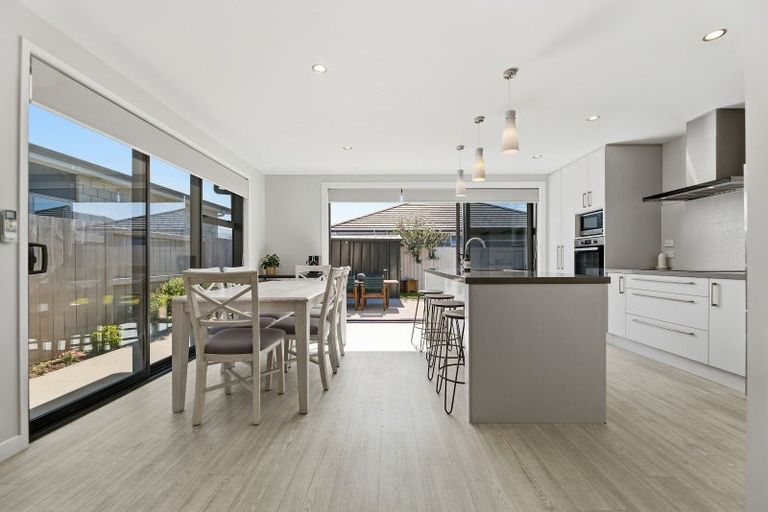 Photo of property in 3 Piata Street, Papamoa Beach, Papamoa, 3118