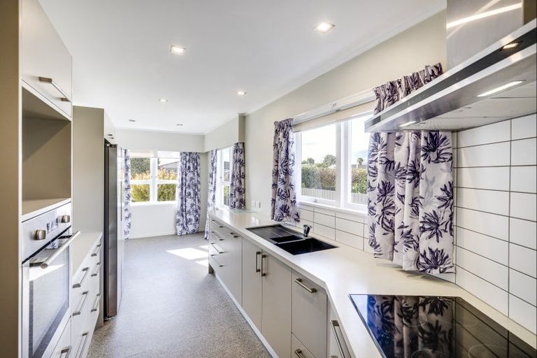 Photo of property in 7 Elliott Street, Taradale, Napier, 4112