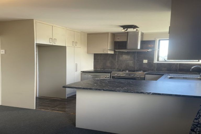 Photo of property in 10 Faram Place, Massey, Auckland, 0614