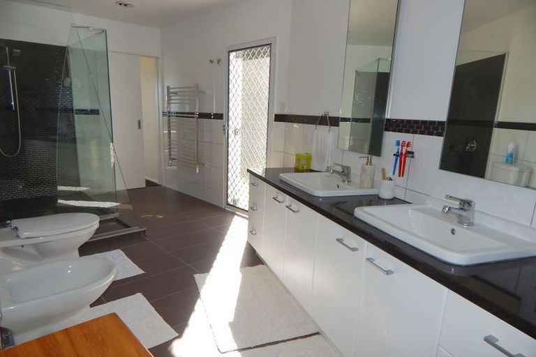 Photo of property in 36 Rarere Terrace, Kerikeri, 0230