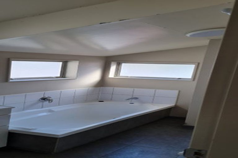 Photo of property in 45u4 Rolleston Street, Mount Cook, Wellington, 6021