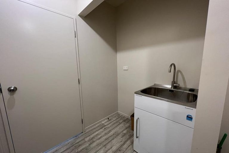 Photo of property in 13/242 Great North Road, Henderson, Auckland, 0612