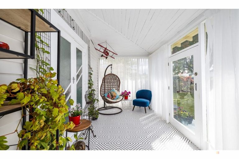 Photo of property in 17 Manse Street, Waimate, 7924