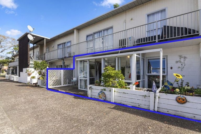 Photo of property in 4/43 Anzac Road, Browns Bay, Auckland, 0630