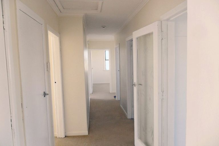 Photo of property in 40 Cunliffe Street, Johnsonville, Wellington, 6037