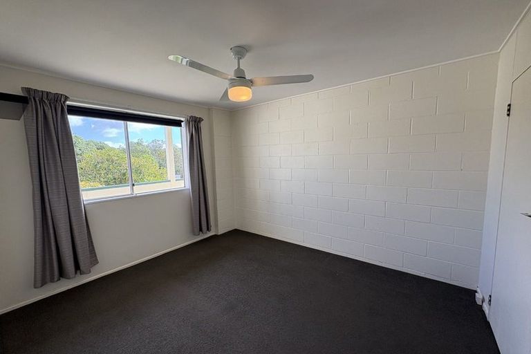 Photo of property in 8/19 Pirie Crescent, Moera, Lower Hutt, 5010
