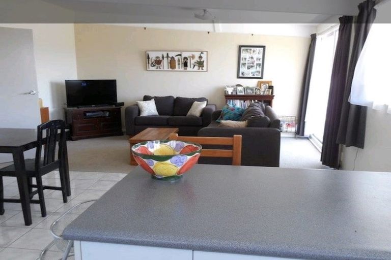 Photo of property in 41 Halifax Street, Kingston, Wellington, 6021