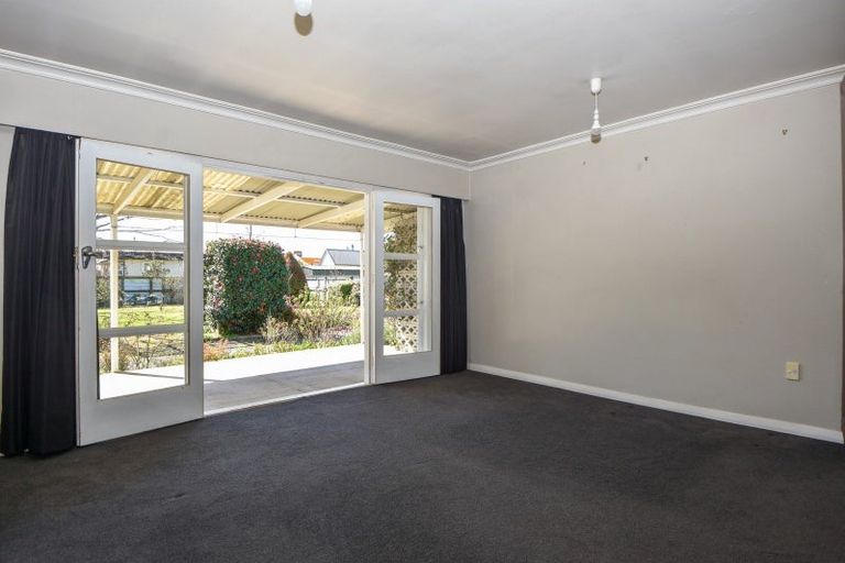 Photo of property in 3 Walnut Lane, Carterton, 5713