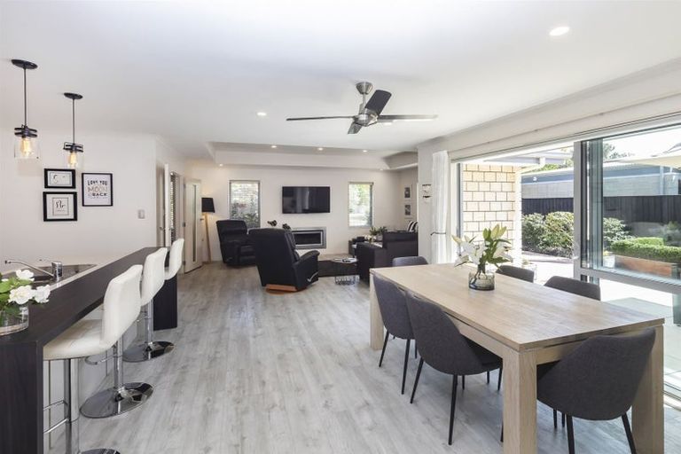 Photo of property in 43 Applefield Court, Northwood, Christchurch, 8051