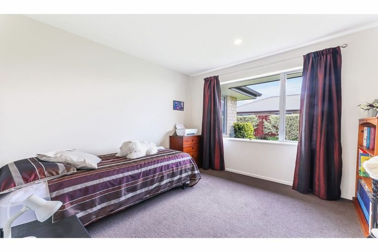 Photo of property in 16 Rapley Street, Kaiapoi, 7630