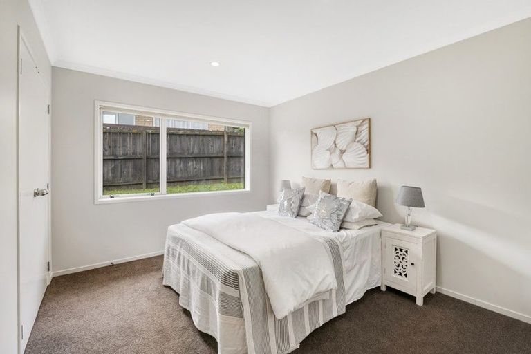 Photo of property in 128 Glendhu Road, Bayview, Auckland, 0629
