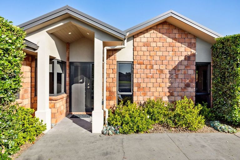 Photo of property in 41 Aquila Crescent, Rototuna North, Hamilton, 3210