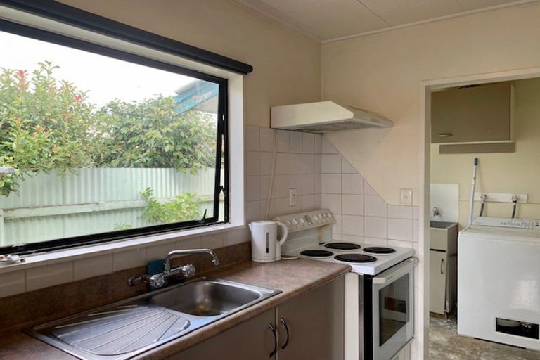 Photo of property in 2/38 Townshend Crescent, Greenmeadows, Napier, 4112