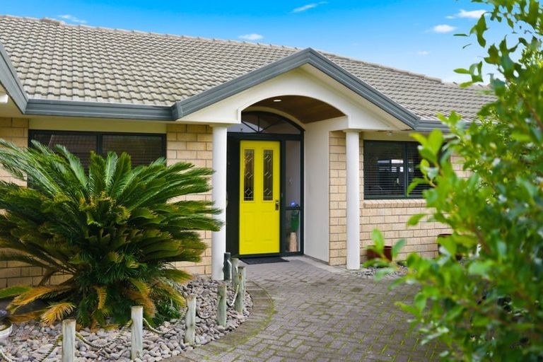Photo of property in 35 Ocean Crest, Papamoa Beach, Papamoa, 3118